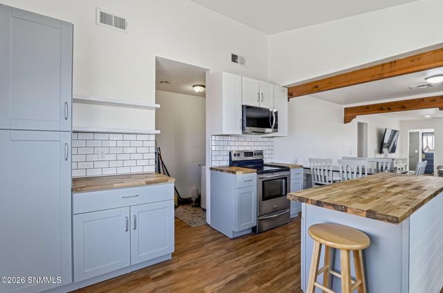 1705 Roadrunner Lane, Las Cruces, NM 88007