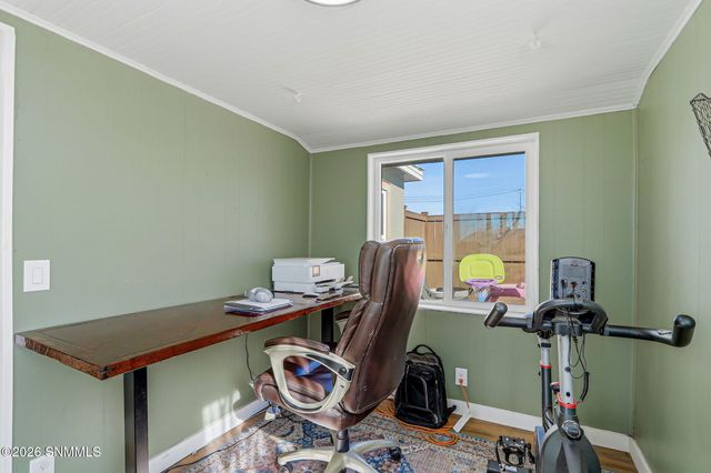 1705 Roadrunner Lane, Las Cruces, NM 88007