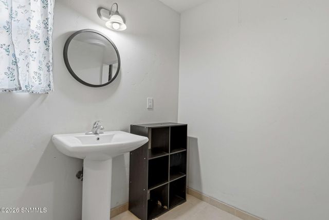 1705 Roadrunner Lane, Las Cruces, NM 88007