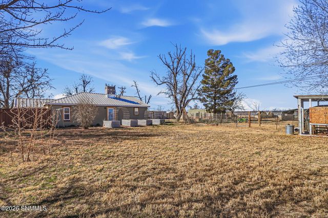 1705 Roadrunner Lane, Las Cruces, NM 88007