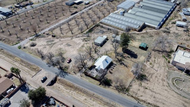 1705 Roadrunner Lane, Las Cruces, NM 88007