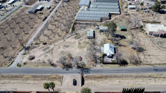 1705 Roadrunner Lane, Las Cruces, NM 88007