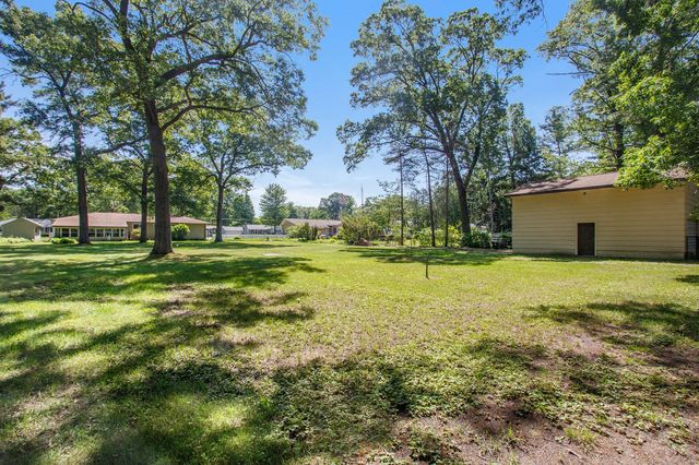 511 Gardner Street, Muskegon Twp, MI 49442