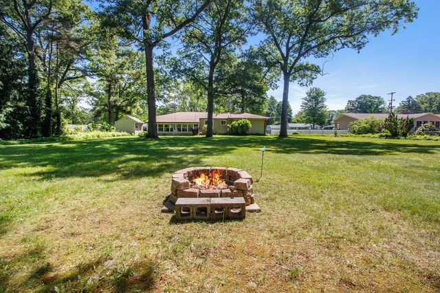 511 Gardner Street, Muskegon Twp, MI 49442