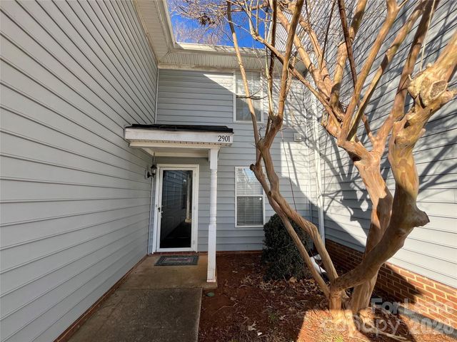 2901 Iron Gate Lane, Charlotte, NC 28212