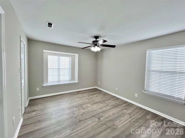 2901 Iron Gate Lane, Charlotte, NC 28212