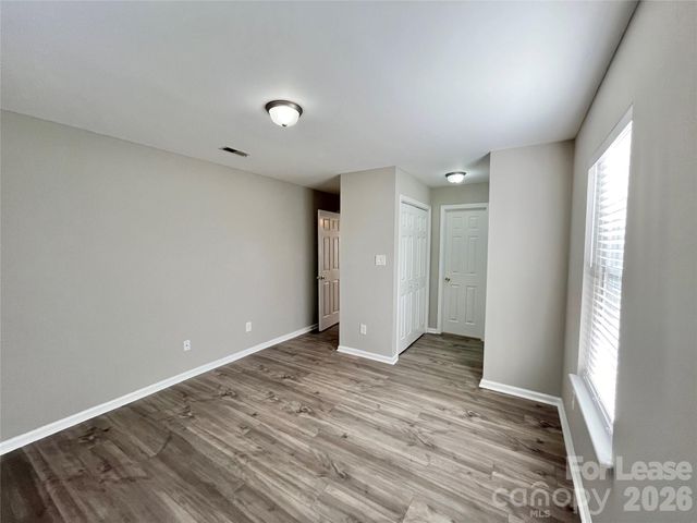 2901 Iron Gate Lane, Charlotte, NC 28212