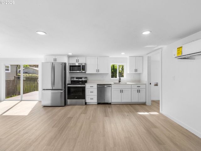 161 Nw FREEMAN Ave, Hillsboro, OR 97124