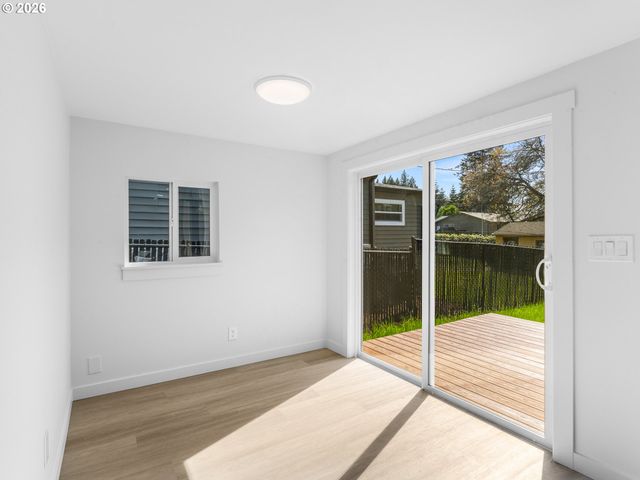 161 Nw FREEMAN Ave, Hillsboro, OR 97124