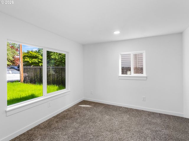 161 Nw FREEMAN Ave, Hillsboro, OR 97124