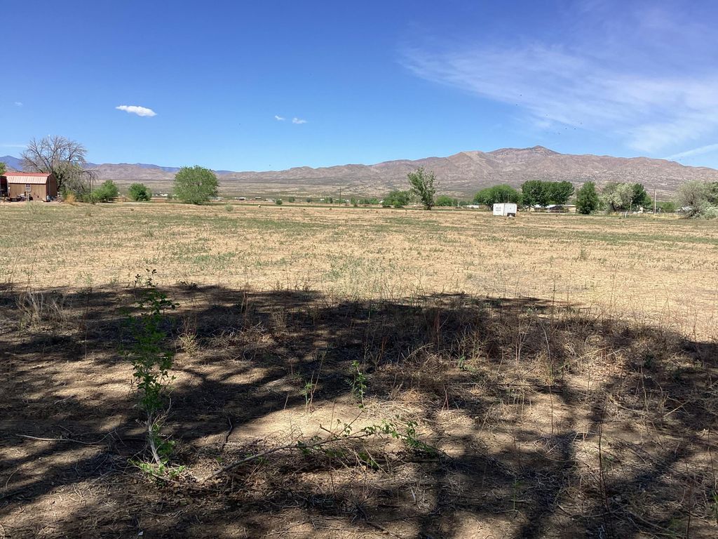 Image 4 of property listing at Olive Lane, Lemitar, NM 87823