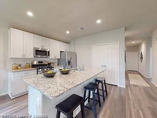 8712 Preston Wood Drive, Fort Smith, AR 72916