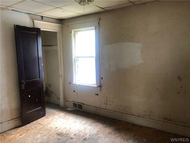250 Box Avenue, Buffalo, NY 14211