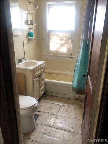 250 Box Avenue, Buffalo, NY 14211