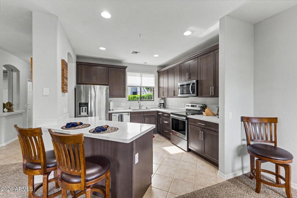 Image 10 of property listing at 13606 N CAMBRIA Drive 102, Fountain Hills, AZ 85268