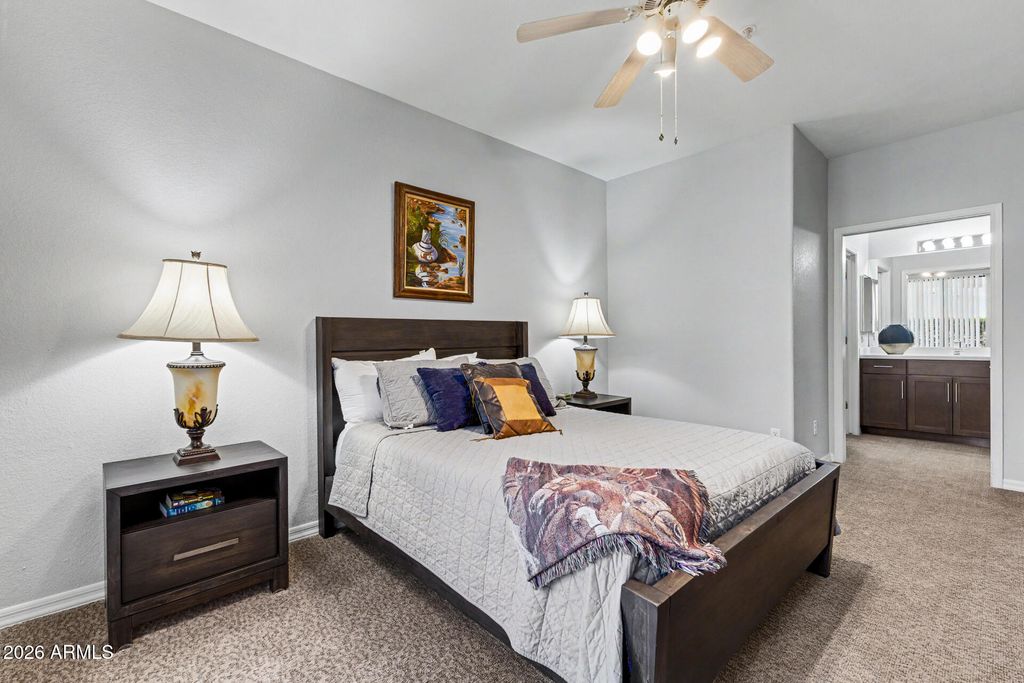 Image 15 of property listing at 13606 N CAMBRIA Drive 102, Fountain Hills, AZ 85268