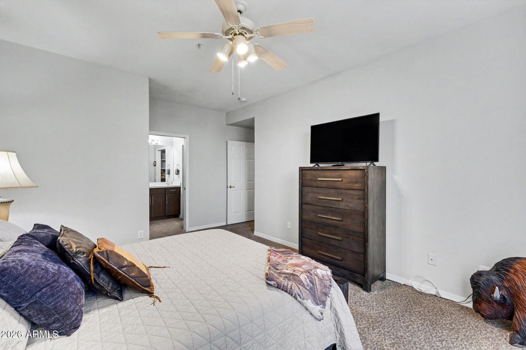 Image 16 of property listing at 13606 N CAMBRIA Drive 102, Fountain Hills, AZ 85268