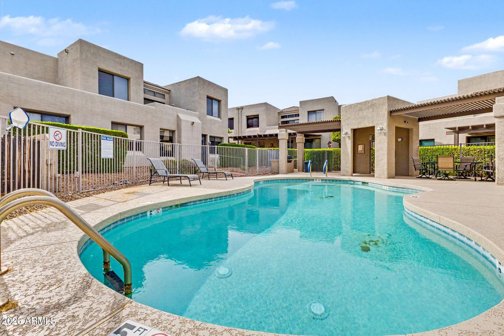 Image 28 of property listing at 13606 N CAMBRIA Drive 102, Fountain Hills, AZ 85268