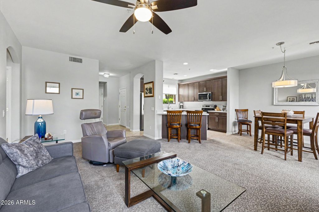 Image 6 of property listing at 13606 N CAMBRIA Drive 102, Fountain Hills, AZ 85268