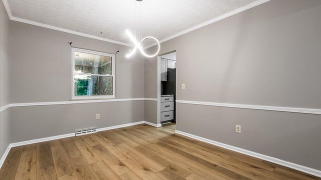 6641 Kennington Square S, Pickerington, OH 43147