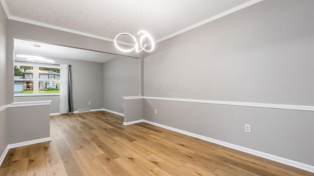 6641 Kennington Square S, Pickerington, OH 43147