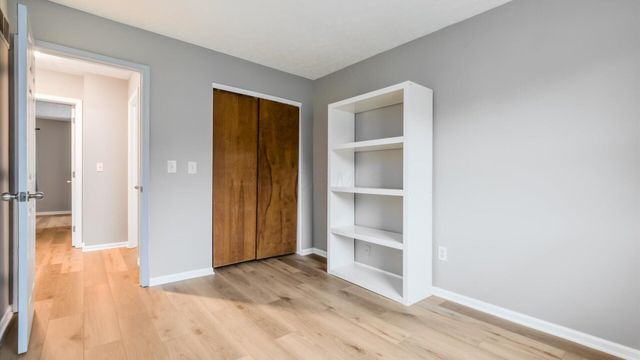 6641 Kennington Square S, Pickerington, OH 43147