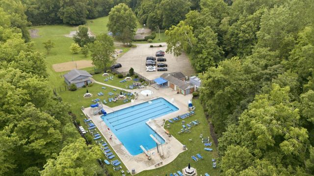 6641 Kennington Square S, Pickerington, OH 43147