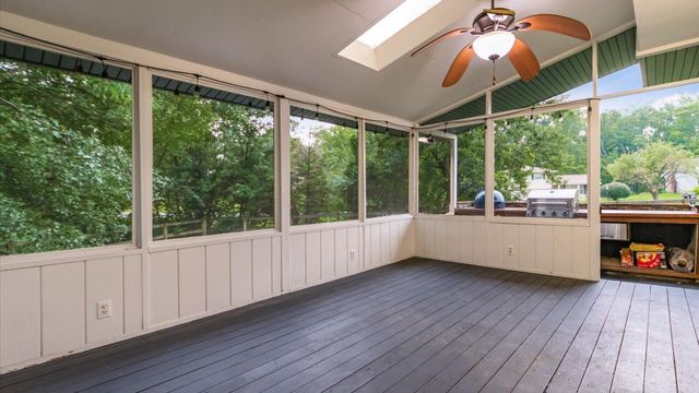 6641 Kennington Square S, Pickerington, OH 43147