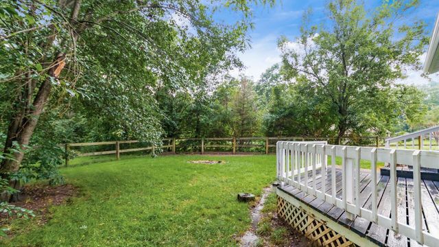 6641 Kennington Square S, Pickerington, OH 43147