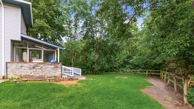 6641 Kennington Square S, Pickerington, OH 43147