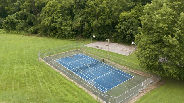 6641 Kennington Square S, Pickerington, OH 43147