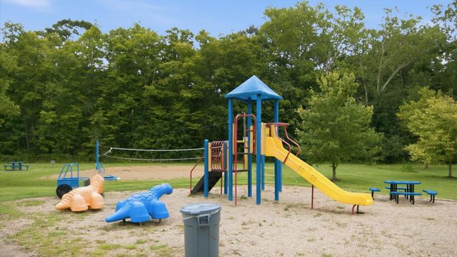 6641 Kennington Square S, Pickerington, OH 43147