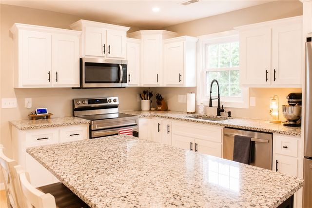 100 Meadowood Drive, Easley, SC 29640