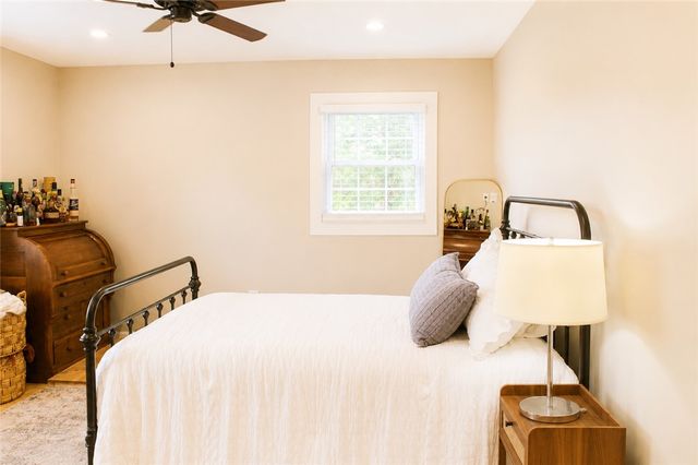 100 Meadowood Drive, Easley, SC 29640