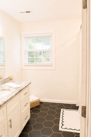 100 Meadowood Drive, Easley, SC 29640