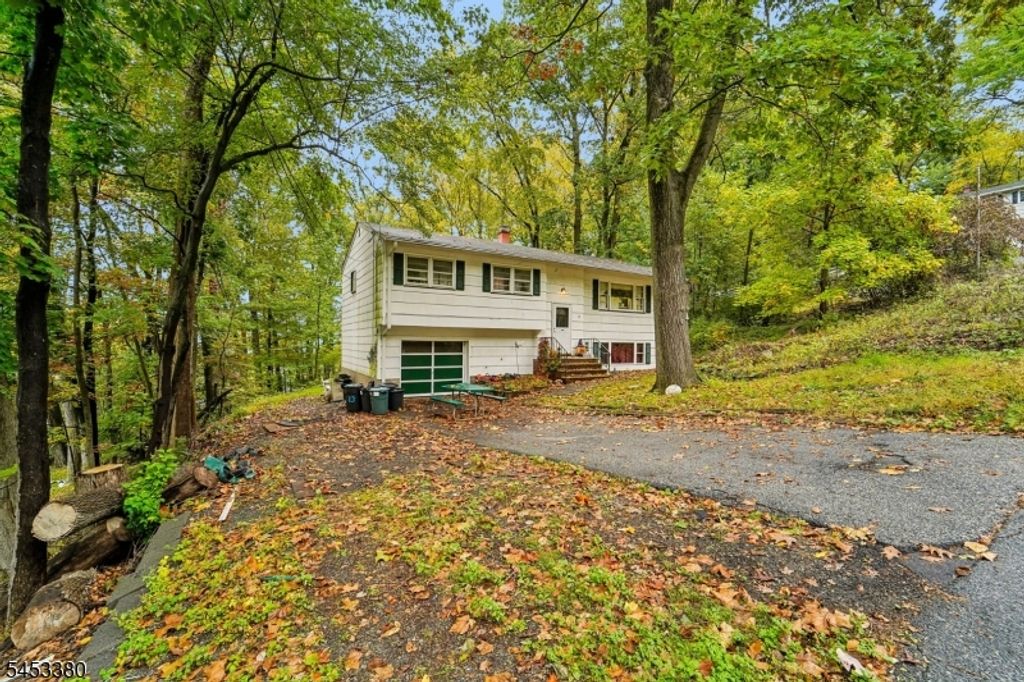 13 Alpine Dr, Kinnelon Boro, NJ 07405 — photo 2