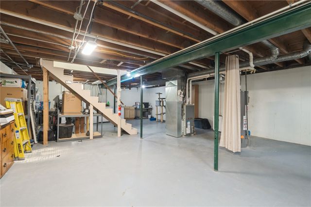 1104 Brockman Drive SE, Cedar Rapids, IA 52403