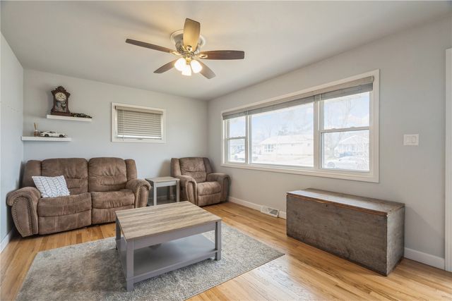 1104 Brockman Drive SE, Cedar Rapids, IA 52403