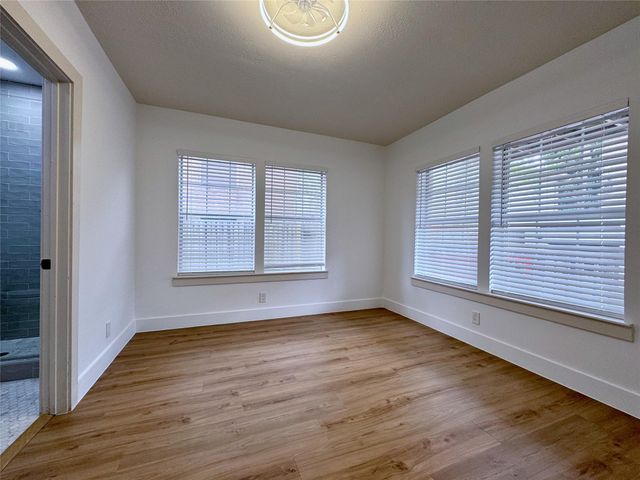 1912 Mcduffie, Houston, TX 77019