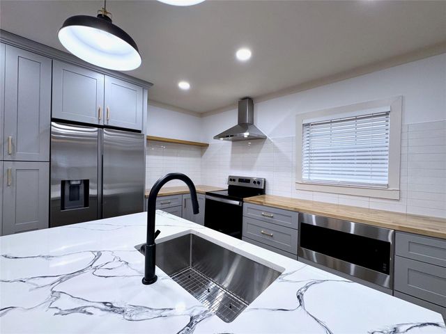 1912 Mcduffie, Houston, TX 77019