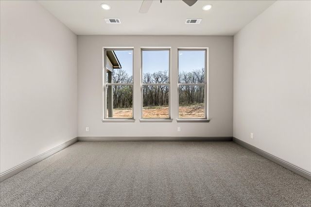 131 Spring Valley Road, Paradise, TX 76073