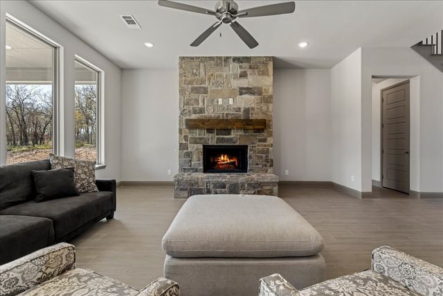 131 Spring Valley Road, Paradise, TX 76073