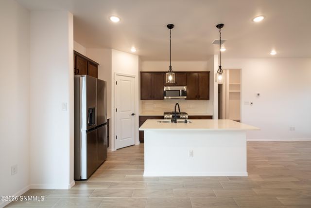 6555 Phoenix St Street, Las Cruces, NM 88012