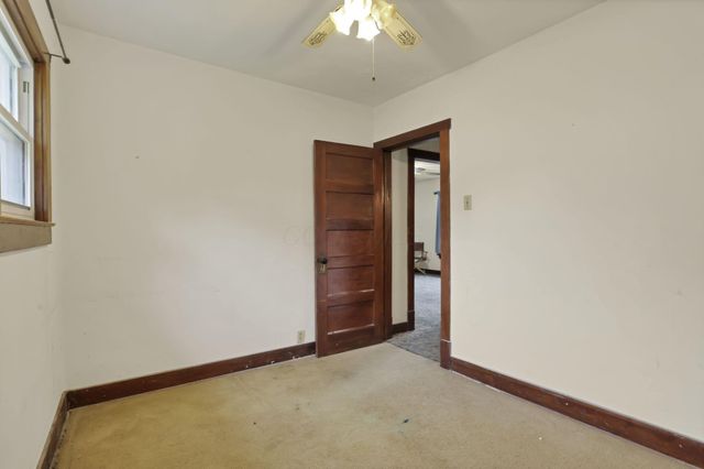 132 N Westmoor Avenue, Newark, OH 43055