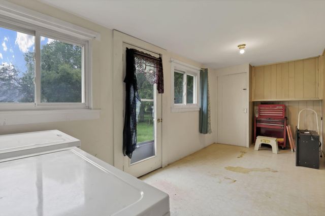 132 N Westmoor Avenue, Newark, OH 43055