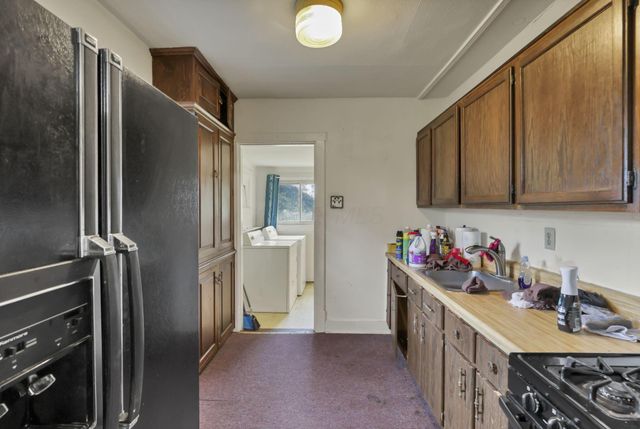 132 N Westmoor Avenue, Newark, OH 43055
