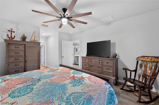 20404 Camino Torcido LOOP, North Fort Myers, FL 33917