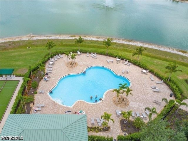 20404 Camino Torcido LOOP, North Fort Myers, FL 33917