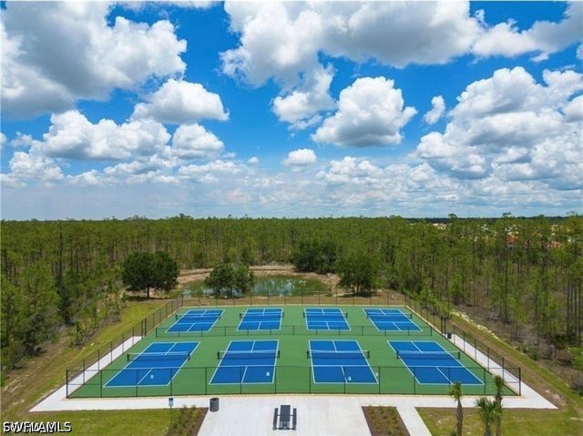 20404 Camino Torcido LOOP, North Fort Myers, FL 33917
