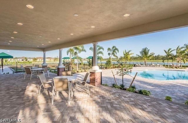 20404 Camino Torcido LOOP, North Fort Myers, FL 33917